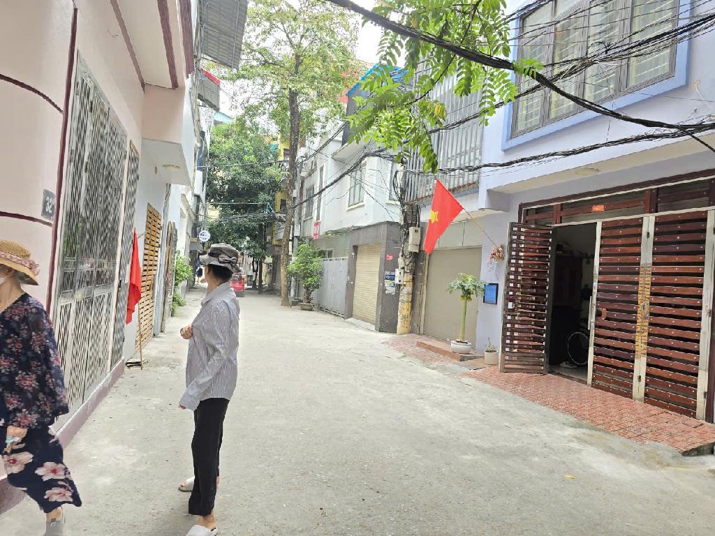 Ô TÔ 7 CHỖ QUA - PHÂN LÔ - SỔ HOA HẬU + 2 NGÕ MẶT NGÕ Ô TÔ KINH DOANH HIẾM CÓ KHÓ TÌM