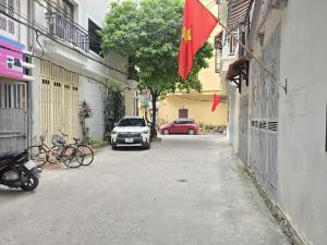 LÔ GÓC - 2 MẶT TIỀN - OTO VÀO NHÀ - KINH DOANH - NGÕ THÔNG