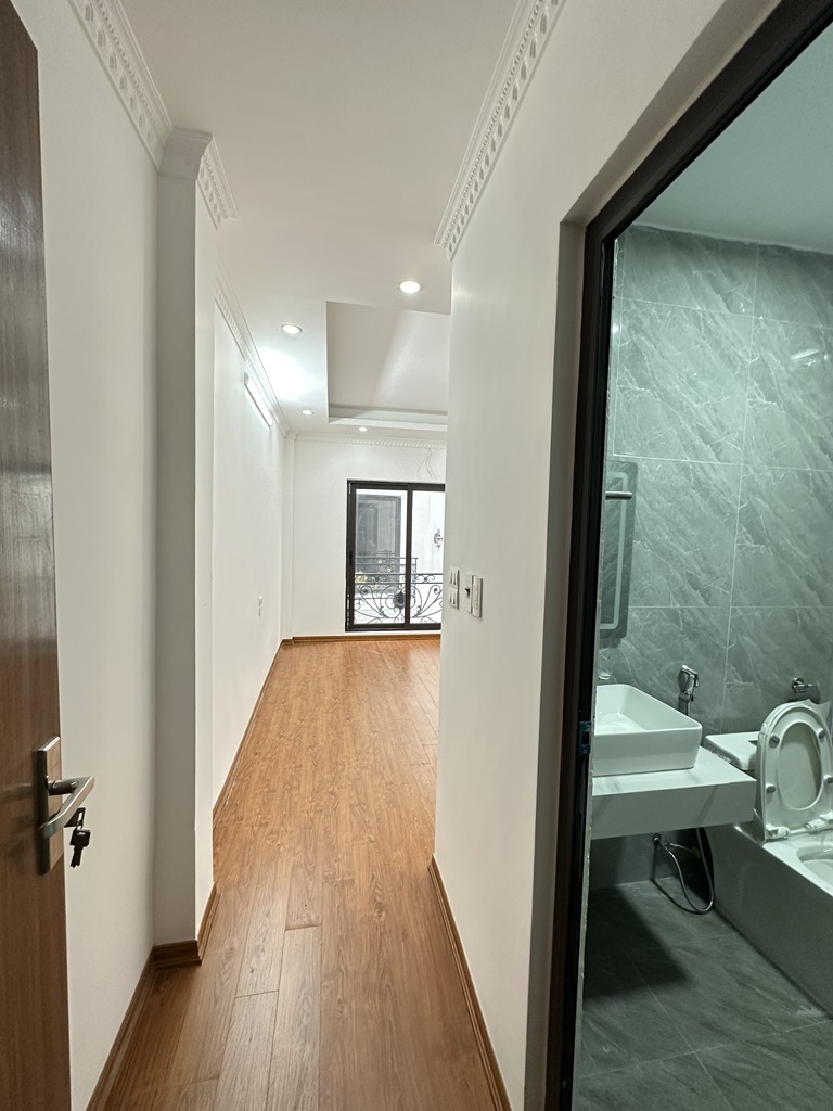 BÁN NHÀ PHỐ VO TRUNG, PHÚC LỢI MỚI TINH 30M2_5 TẦNG_4,75 TỶ, NGÕ NÔNG. Sổ vuông đẹp.