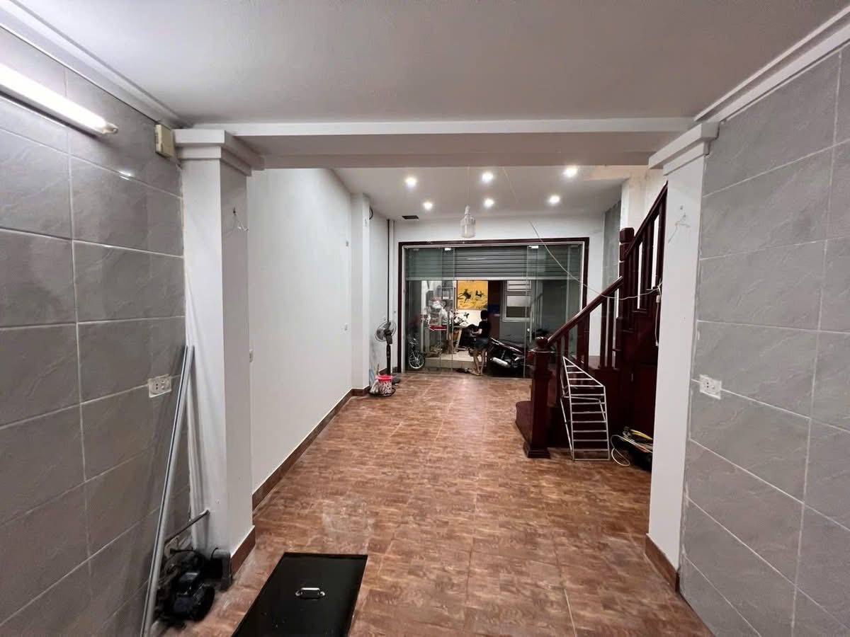 Chính chủ nhờ Bán nhà 32m mt 4m trung tâm Phố Lê Lợi Hà Đông