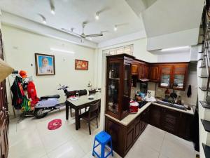 BÁN NHÀ PHỐ VIP ĐỐNG ĐA 35M2 X 5 TẦNG NHỈNH 6 TỶ