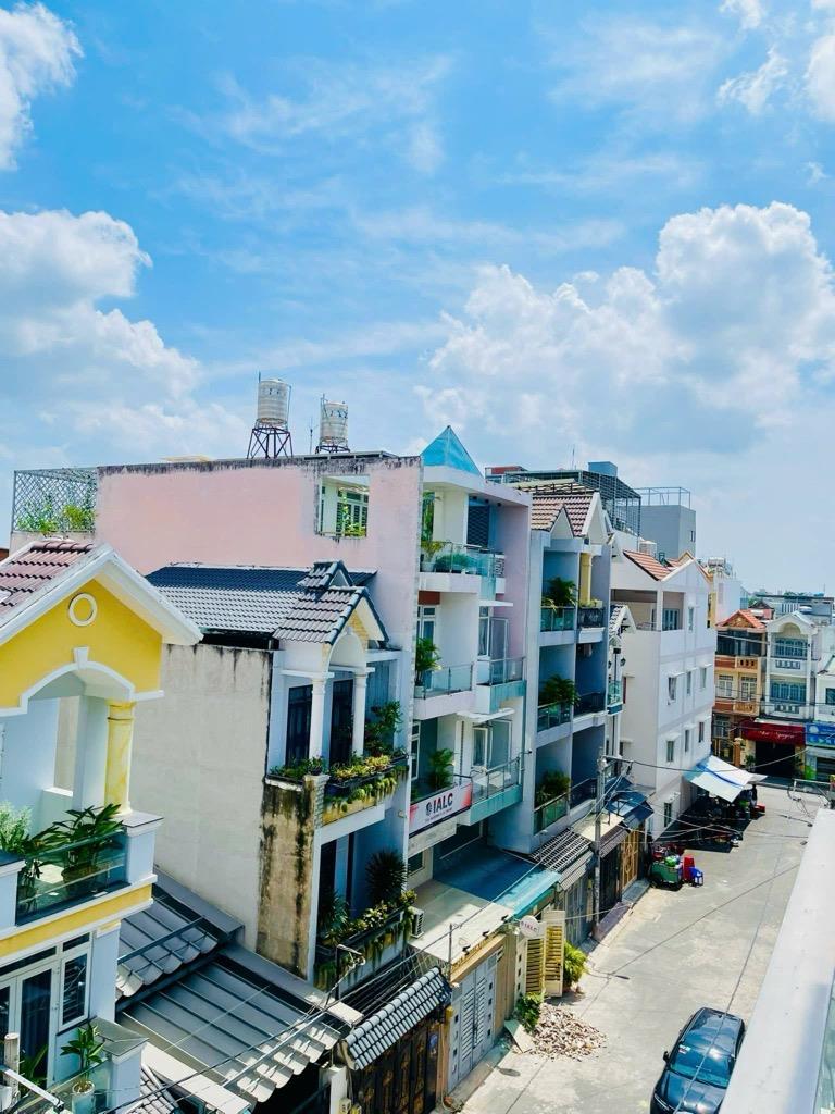 NHÀ ĐẸP SÁT MẶT TIỀN - HẺM XE HƠI TRÁNH NHAU - LÊ ĐỨC THỌ - GÒ VẤP - 4,1x19m2 - NHỈNH 9 TỶ