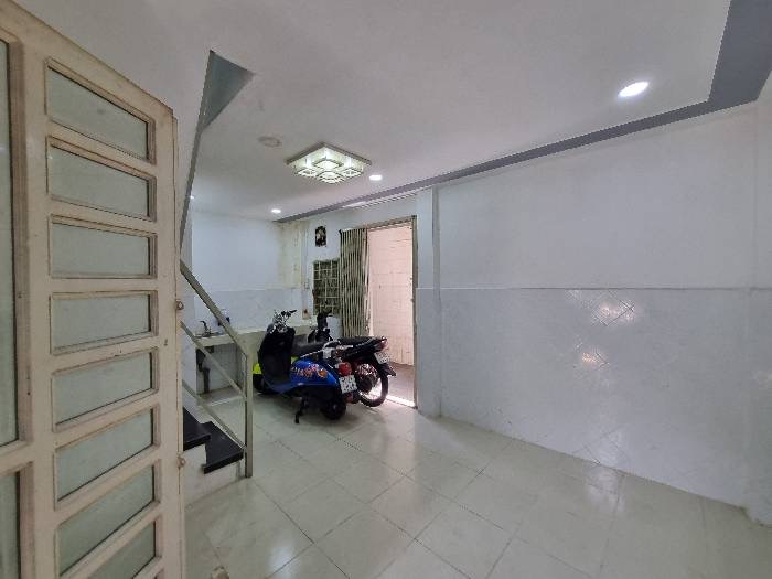 BÁN NHÀ 2 MẶT HẺM – NGUYỄN CHÍ THANH, PHƯỜNG 3, QUẬN 10 – GIÁ 3.2 TỶ