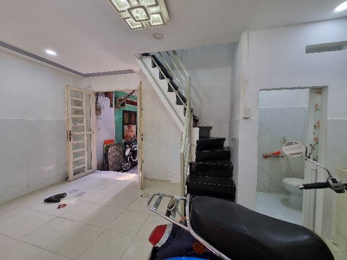 BÁN NHÀ 2 MẶT HẺM – NGUYỄN CHÍ THANH, PHƯỜNG 3, QUẬN 10 – GIÁ 3.2 TỶ