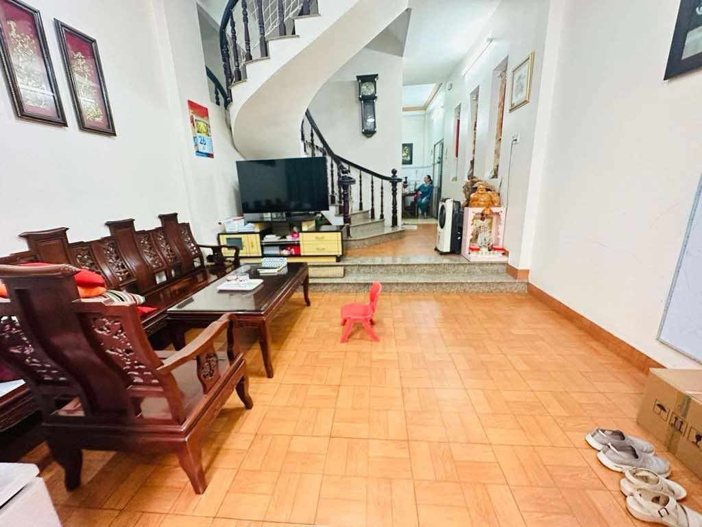 BÁN NHÀ 4 TẦNG CÓ THANG MÁY – HẺM Ô TÔ – CMT8, PHƯỜNG 15, QUẬN 10 – GIÁ 9.2 Tỷ – PHÁP LÝ CHUẨN