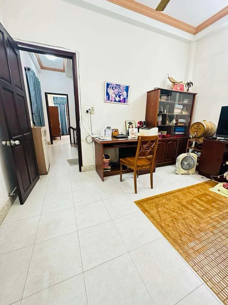 BÁN NHÀ 4 TẦNG CÓ THANG MÁY – HẺM Ô TÔ – CMT8, PHƯỜNG 15, QUẬN 10 – GIÁ 9.2 Tỷ – PHÁP LÝ CHUẨN