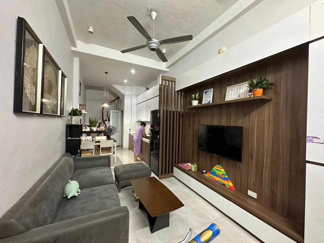 BÁN NHÀ VĨNH VIỄN, QUẬN 10 – 3 TẦNG – 46M² – NGANG 4M – CHỈ NHỈNH 6 TỶ