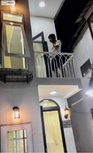 BÁN NHÀ NHỎ XINH – SỔ HỒNG RIÊNG – NGAY TRUNG TÂM QUẬN 10 – CHỈ 2.39 TỶ