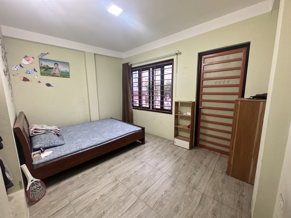 Chính chủ cần bán gấp 113m tại Cổ Bi.Mặt ngõ to như mặt phố. Kinh doanh bất chấp các mặt hàng