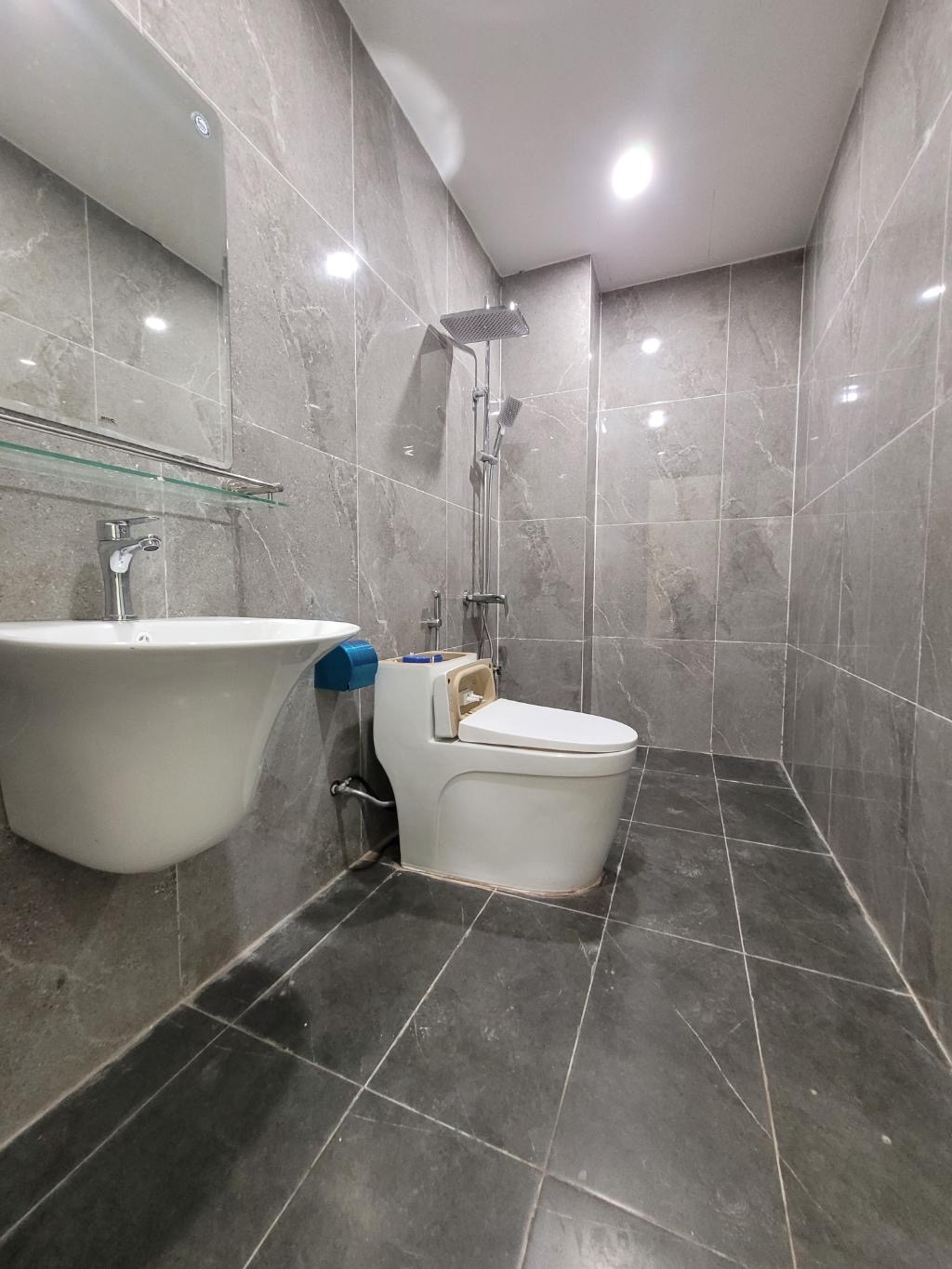 NHÀ MỚI KOONG - ĐẸP LONG LANH - Ô TÔ ĐỖ CỬA - CÁCH Ô TÔ TRÁNH 30M - HÀNG XÓM VINHOMES