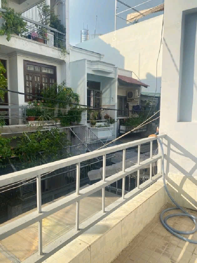 Chào bán nhà đường Đồng Đen, Hồ Chí Minh chiều ngang 3m chiều dài 13m