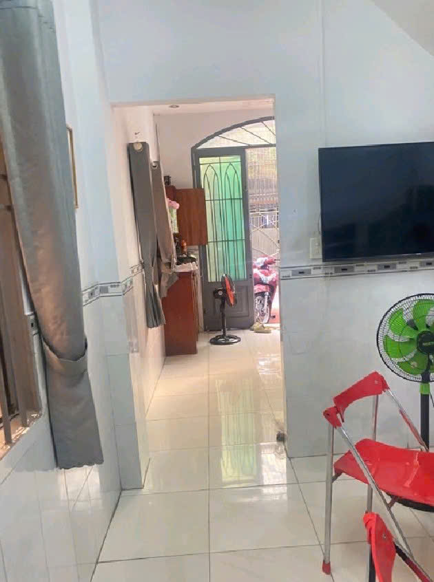 Chào bán nhà đường Đồng Đen, Hồ Chí Minh chiều ngang 3m chiều dài 13m