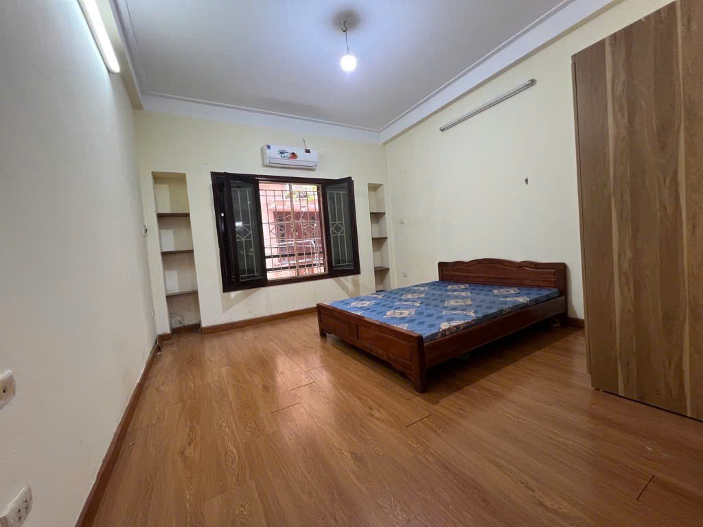 Bán nhà 4 Tầng ô tô đỗ cửa phố Hoàng Văn Thái Thanh Xuân