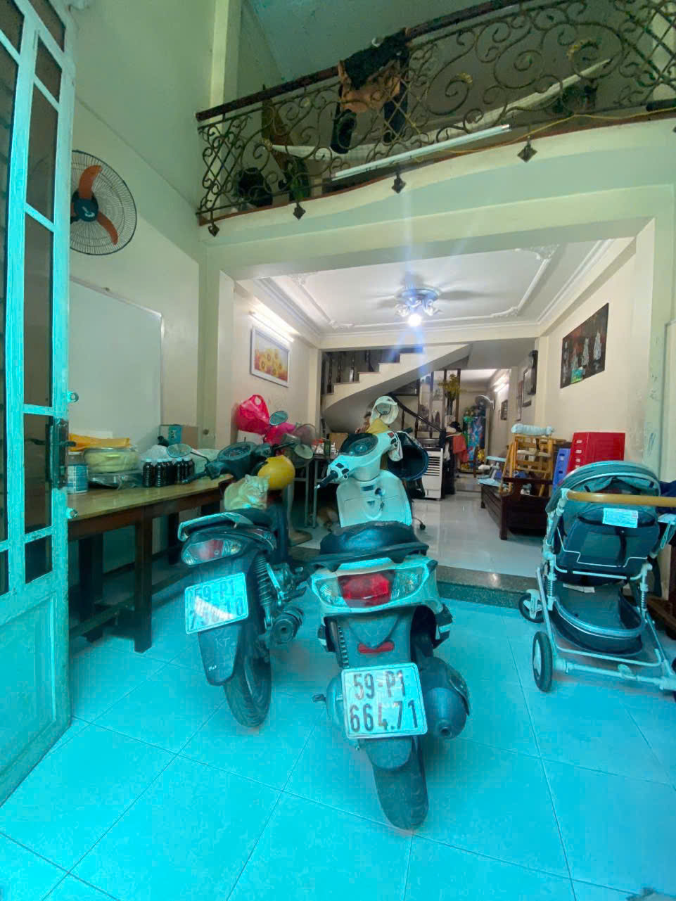 Nhà đẹp - vị trí thuận lợi, Ngay trung tâm Tân Binh Hẻm Xe Tải 6M