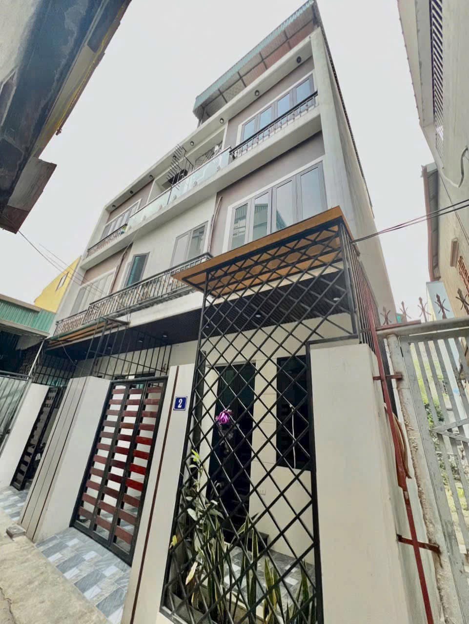 Mình chuyển công tác cần bán lại căn nhà 5 tầng 51m2 4 tầng tại An Thượng - Hoài Đức