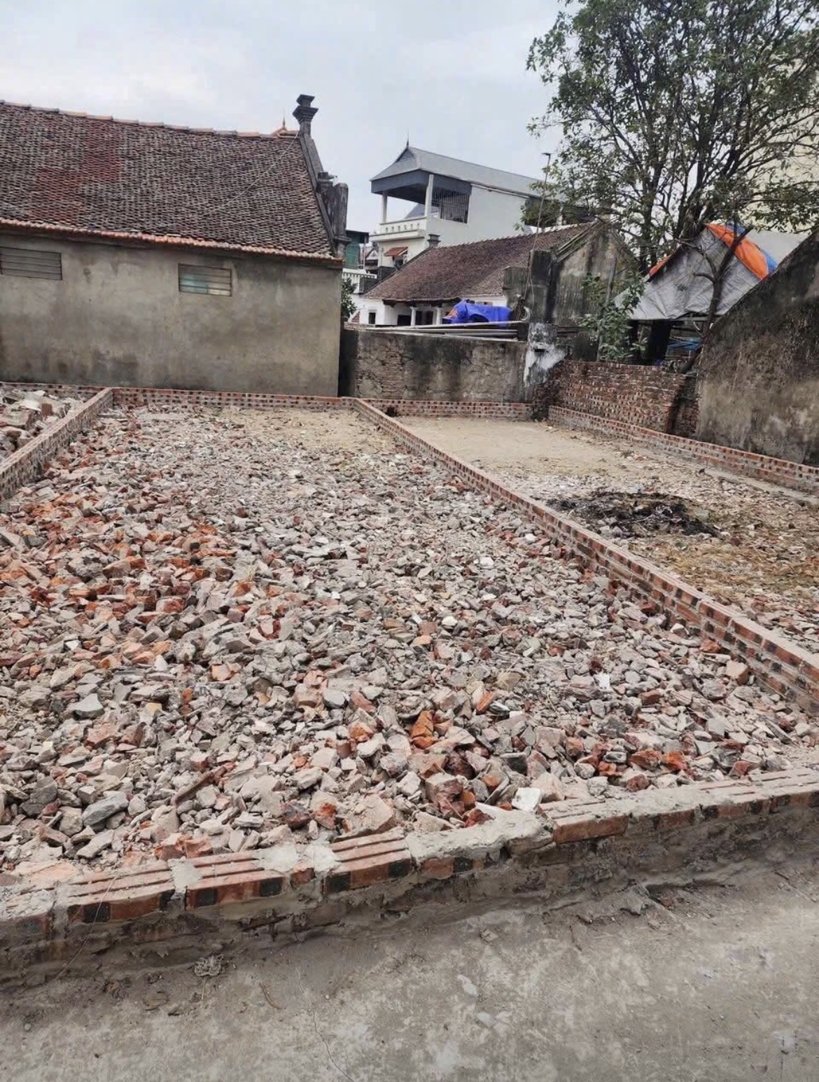 Còn duy nhất 1 lô 40 m cao xá rẻ nhất Đức thượng Hoài Đức