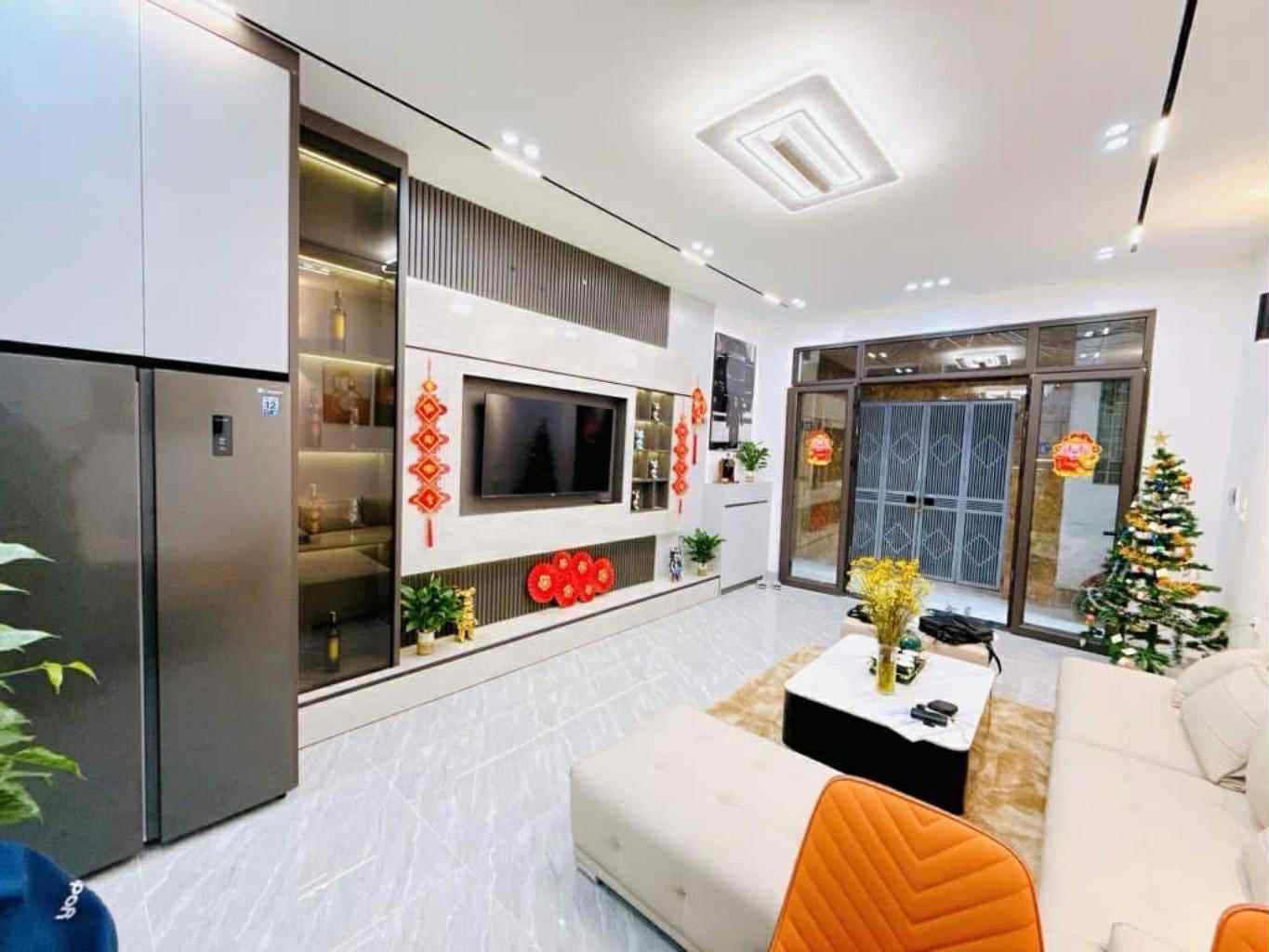 NHÀ ĐẸP FULL NỘI THẤT – GIÁ SIÊU HỜI – PHỐ TRƯƠNG ĐỊNH – 45M² – 4 TẦNG – MẶT TIỀN 4.5M