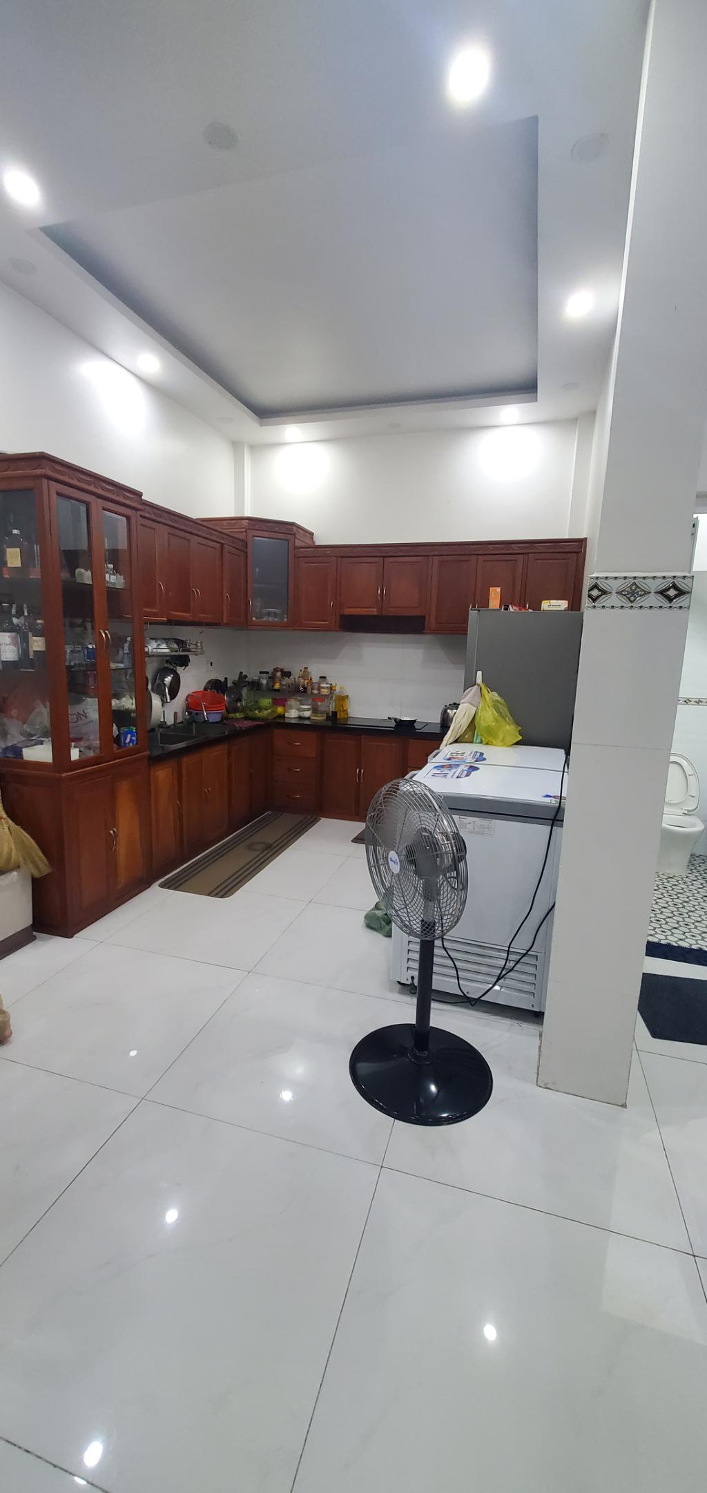 NHÀ MẶT TIỀN ĐƯỜNG TÊN LỬA GẦN AEON BÌNH TÂN