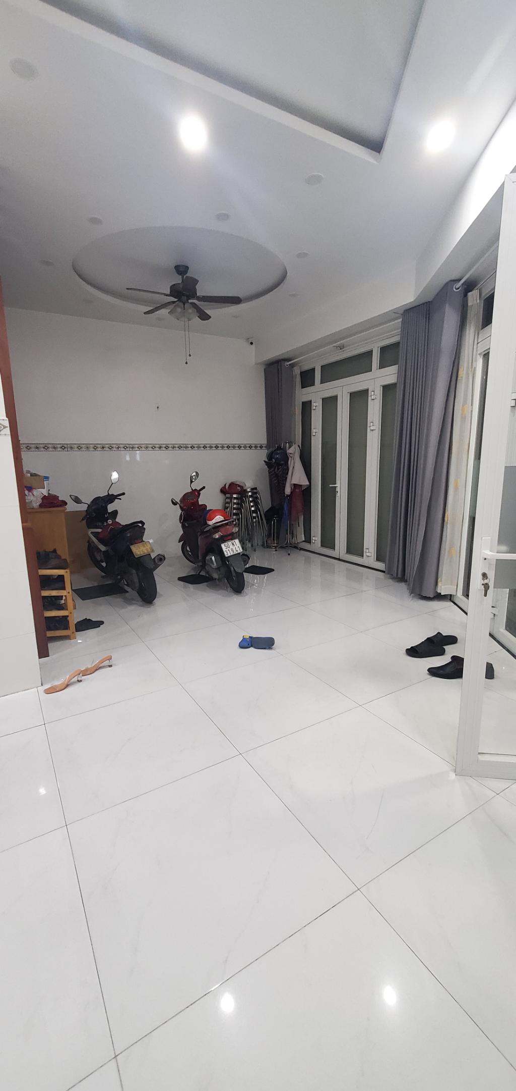 NHÀ MẶT TIỀN ĐƯỜNG TÊN LỬA GẦN AEON BÌNH TÂN