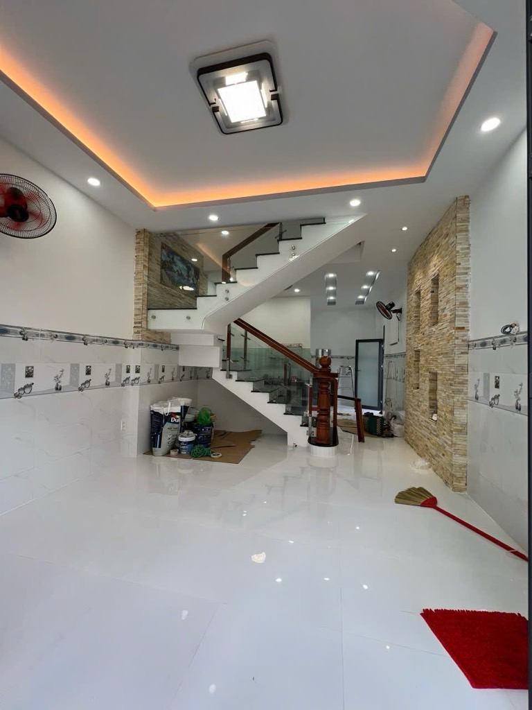 LÔ GÓC 2 MẶT. NHÀ THOÁNG MÁT. XÂY DỰNG THIẾT KẾ ĐẸP