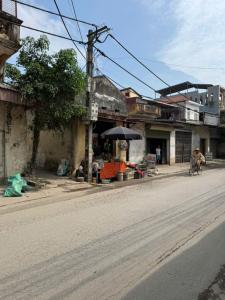 BÁN ĐẤT TẶNG NHÀ