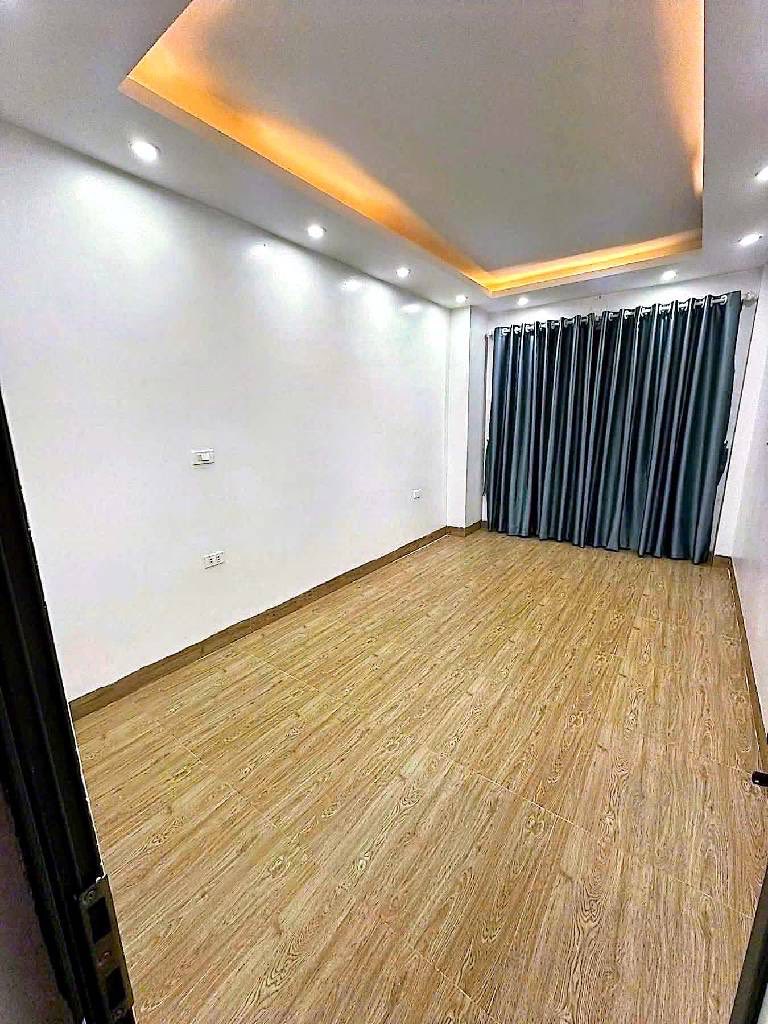 HỔNG HÀ - NGÕ ĐẸP Ô TÔ ĐỖ GẦN - CHỈ 3 PHÚT RA HỒ GƯƠM - 03 NGỦ FULL NỘI THẤT