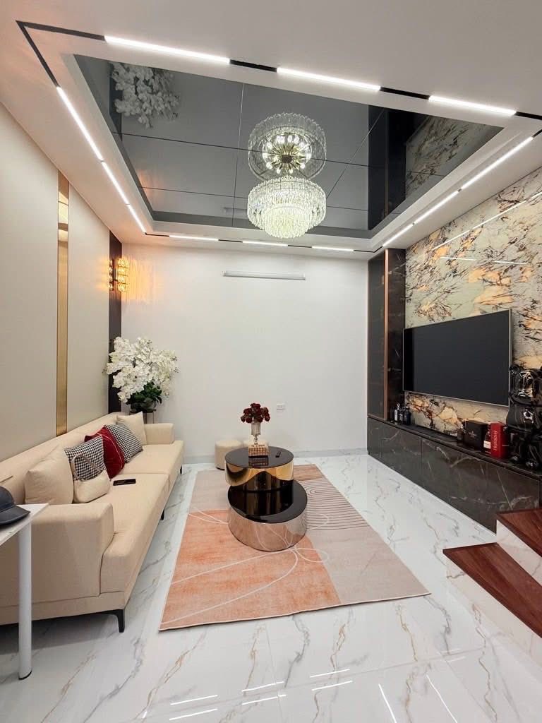 HỔNG HÀ - NGÕ ĐẸP Ô TÔ ĐỖ GẦN - CHỈ 3 PHÚT RA HỒ GƯƠM - 03 NGỦ FULL NỘI THẤT