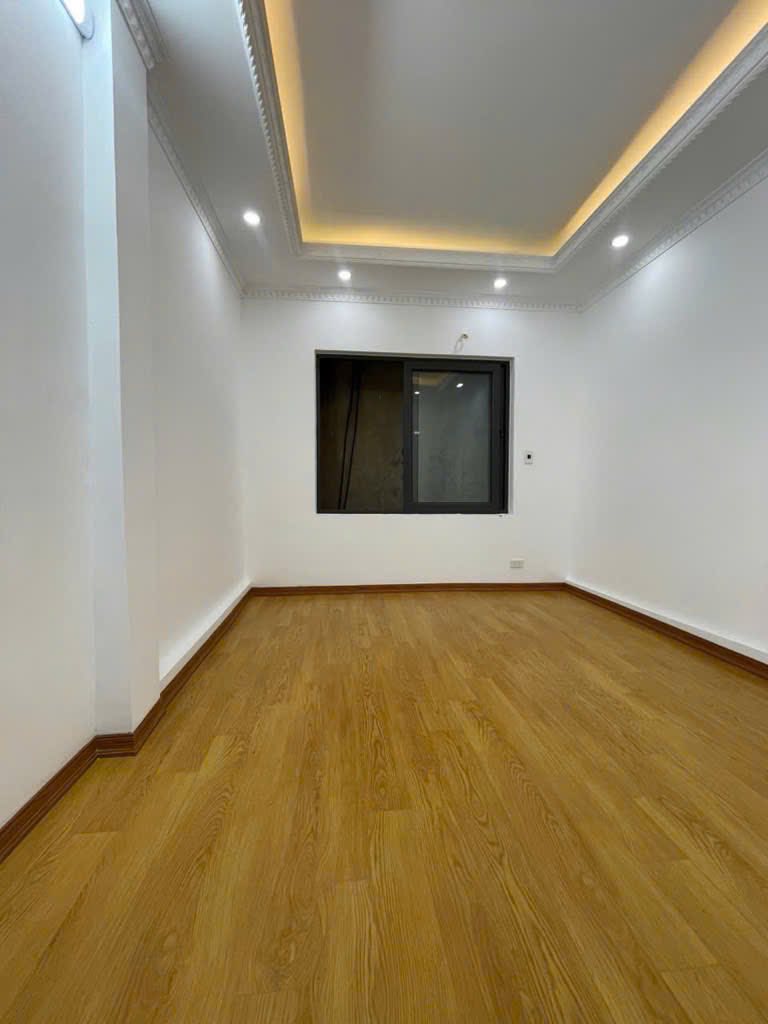 XÂY MỚI KOONG NỘI THẤT CƠ BẢN NGÕ RỘNG THÔNG THOÁNG -GIÁP RANH HOÀN KIẾM - TÂY HỒ