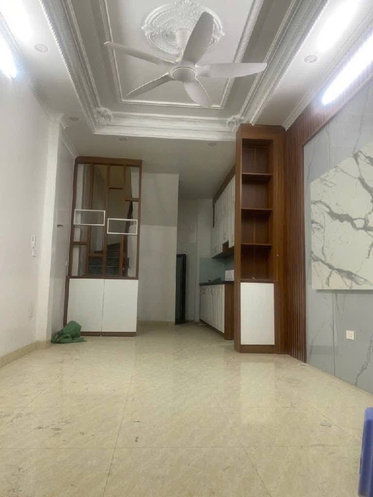 BA ĐÌNH - NHỎ XINH - SÁT MẶT PHỐ - NGÕ THÔNG - 30M x 5 TẦNG - SỔ ĐỎ VUÔNG A4