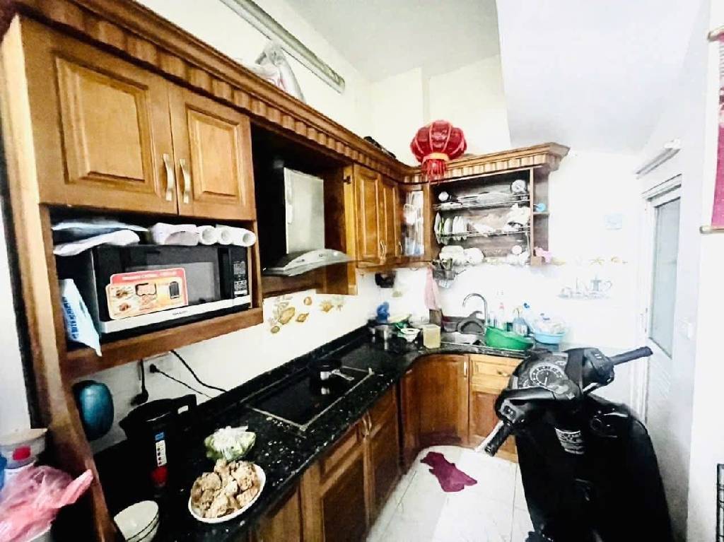 NHÀ TÂN ẤP -BA ĐÌNH -DÂN XÂY 5 TẦNG- KIÊN CỐ-GẦN Ô TÔ - PHỐ KINH DOANH SẦM UẤT- TẦM TIỀN CÓ 102