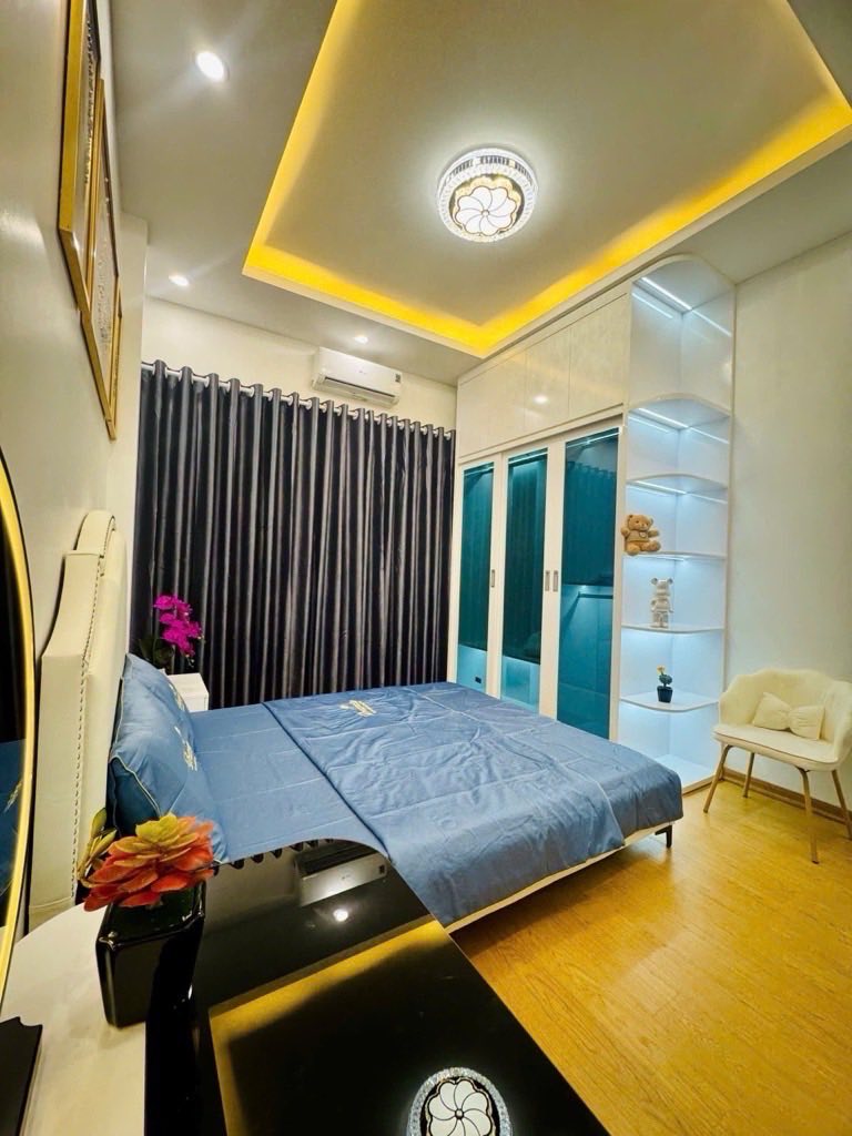 HK HOÀN KIẾM- HÀNG HIẾM - NGÕ THÔNG - FULL NỘI THẤT- KINH DOANH TỐT - NHÀ 2 THOÁNG- 15M RA MẶT PHỐ