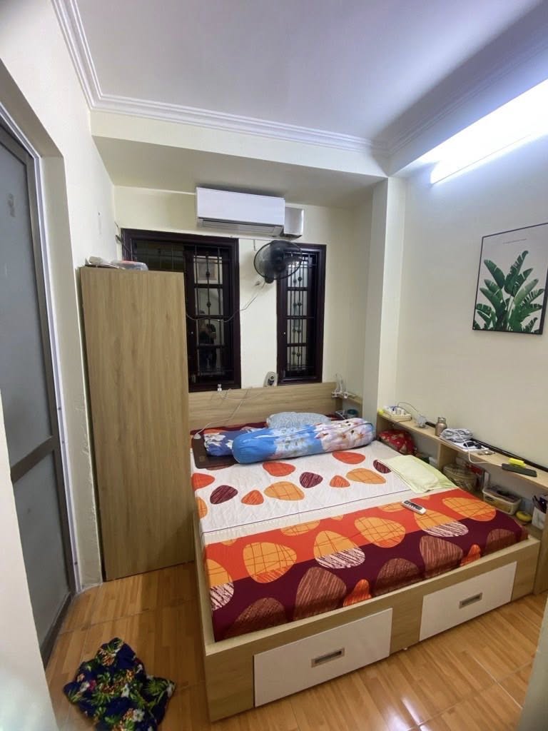 TÂY HỒ - DÂN XÂY 6 TẦNG CHẮC CHẮN CHỈ VIỆC Ở - NGÕ VF3 LÙI - MỘT NHÀ RA PHỐ Ô TÔ HAI CHIỀU -CHỈ 5,4 TỶ