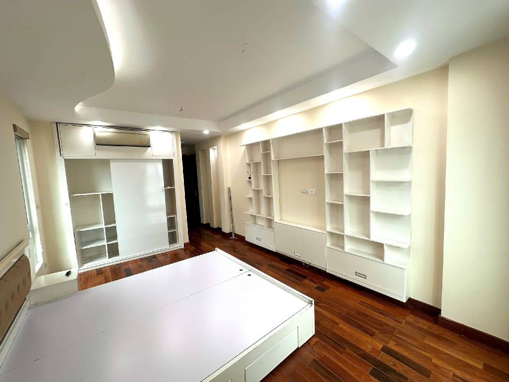 NHÀ ĐẶNG THAI MAI- VIP TÂY HỒ GIÁP RANH BA ĐÌNH - CẦU GIẤY - 3 MẶT THOÁNG- DÂN XÂY KIÊN CỐ- Ô TÔ ĐỖ GẦN - TIỆN ÍCH ĐỈNH