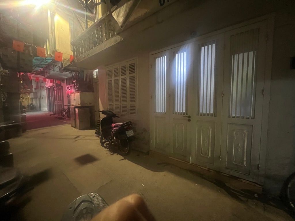 BÁN ĐẤT TẶNG NHÀ NGHĨA DŨNG - BA ĐÌNH - NGÕ THÔNG - Ô TÔ ĐỖ CỬA - KINH DOANH TỐT