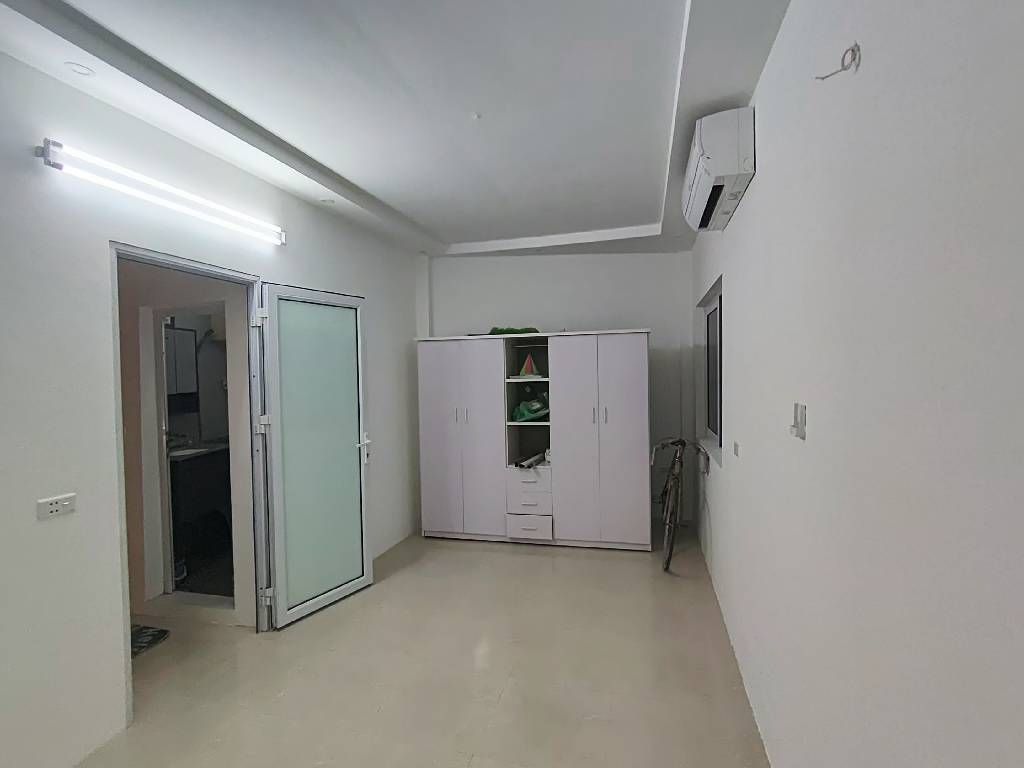 NHÀ HOÀN KIẾM - GIÁP RANH BA ĐÌNH - HAI BÀ TRƯNG - MỘT NGOẶT RA PHỐ - KINH DOANH TỐT