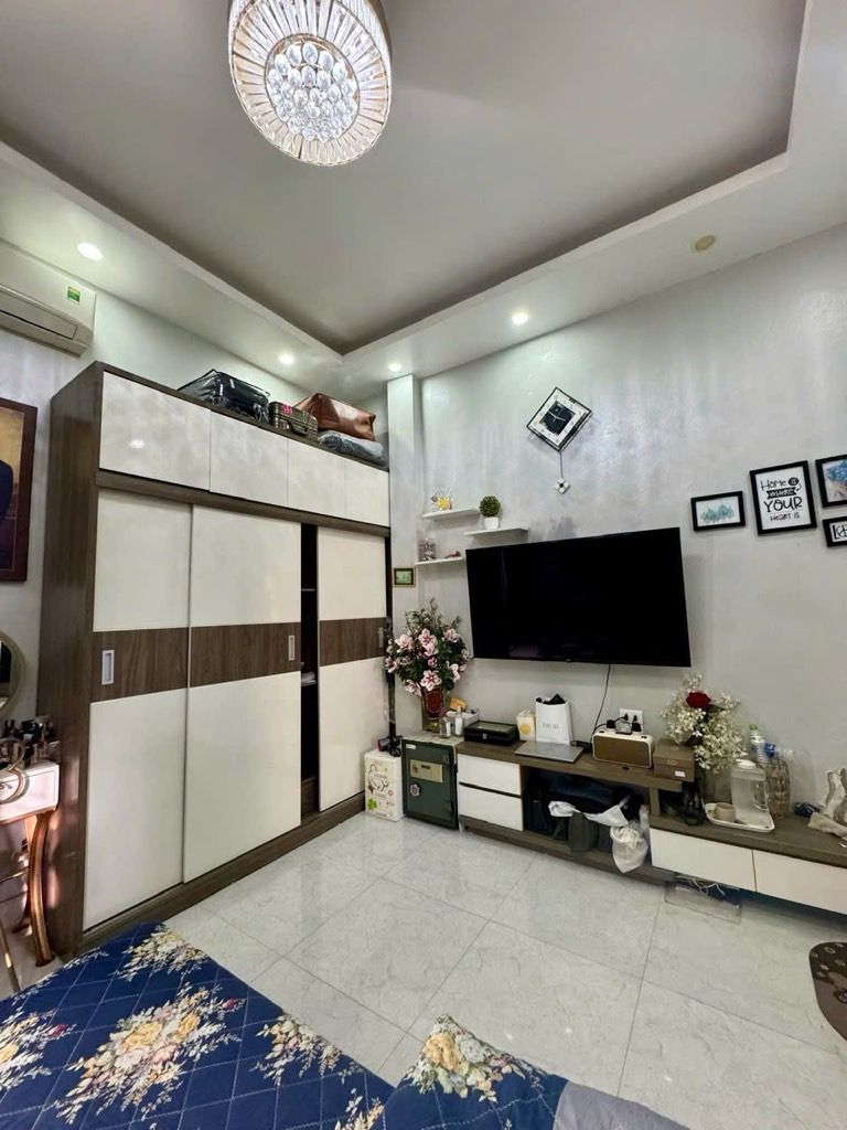 TT BA ĐÌNH- TƯƠNG LAI SÁNG - VÀI BƯỚC RA PHỐ - GIÁP PHỐ CỔ  - GẦN TRƯỜNG     