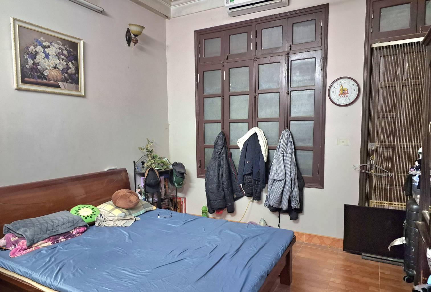 NHÀ HỒNG HÀ_ PHÚC TÂN_ HOÀN KIẾM GIÁP RANH BA ĐÌNH, TÂY HỒ CÁCH MẶT PHỐ Ô TÔ TRÁNH 6M