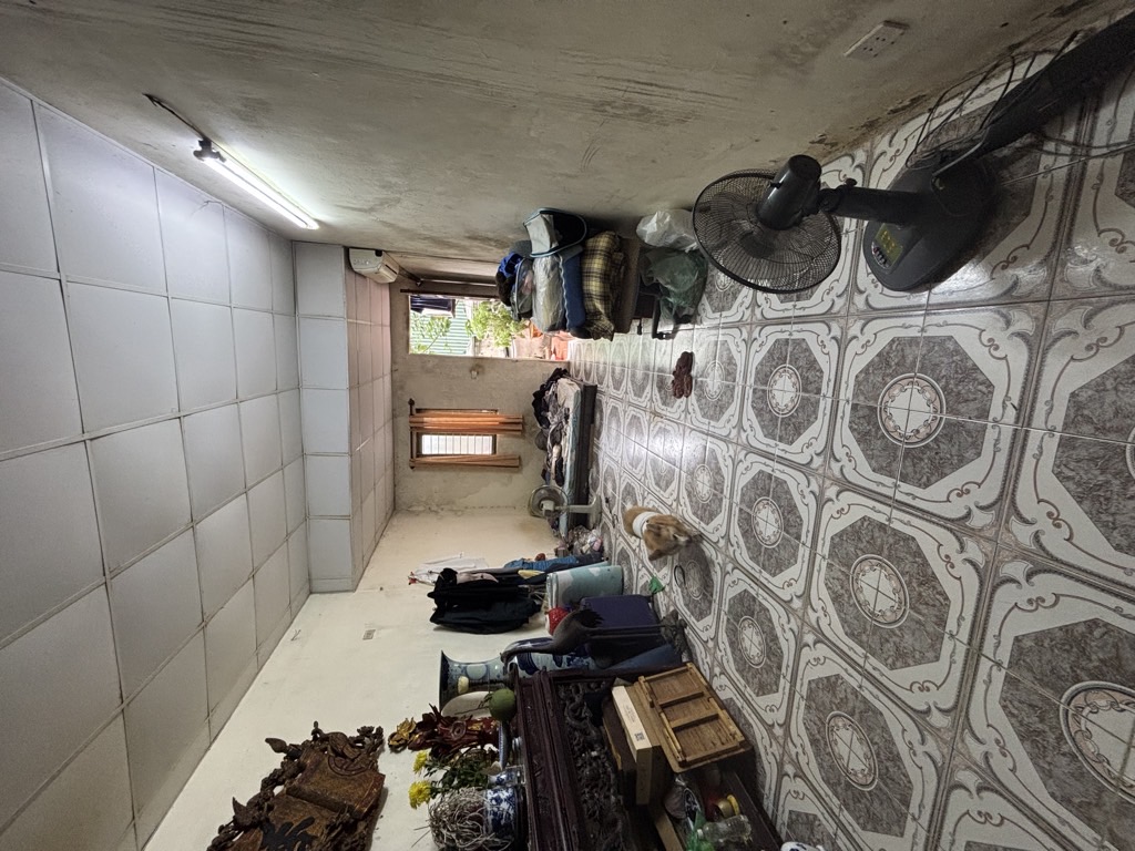 BÁN NHÀ TÂN ẤP - BA ĐÌNH GIÁP RANH HOÀN KIẾM - TÂY HỒ 37M - ĐẦU TƯ CHỐT