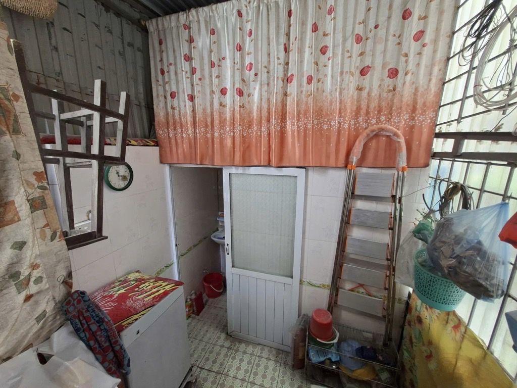 NHÀ GẦN PHỐ - LÔ GÓC - NGÕ BA GÁC - TIỆN ÍCH - ĐỐI DIỆN NHÀ MÁY BIA - VỪA TẦM TÀI CHÍNH