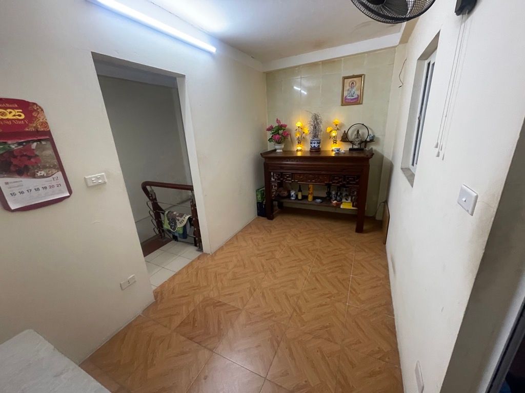 HƠN 5 TỶ NHÀ ĐẸP TT TÂY HỒ - THỂ DỤC HỒ TÂY- NHÀ ĐẸP Ở LUÔN- Ô TÔ ĐỖ CỔNG- AN NINH TỐT- Ở CỰC SƯỚNG