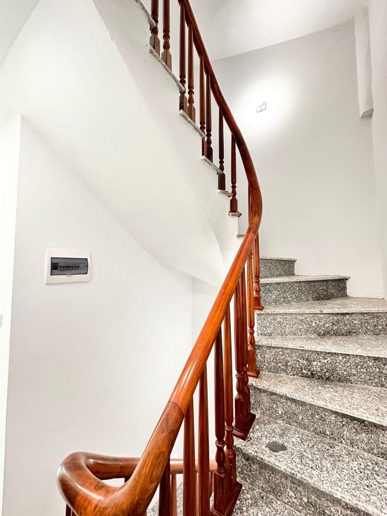 HK HOÀN KIẾM  BAY SỚM - PHÂN KHÚC NHỎ MẶT PHỐ CỰC HIẾM - NHÀ MỚI KÍNH KOONG - VỪA Ở VỪA KINH DOANH - DÒNG TIỀN ĐỀU ĐẶN - PHÙ HỢP KINH DOANH ĐA NGÀNH NGHỀ