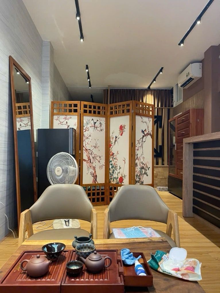 SIÊU PHẨM PHỐ CỔ - HỘ KHẨU PHƯỜNG HOÀN KIẾM 10M RA PHỐ HUẾ - SỔ ĐỎ CHÍNH CHỦ - VỪA Ở VỪA KINH DOANH