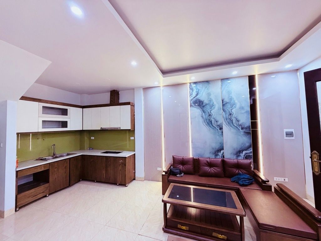 LÕI LONG BIÊN - HIẾM NHÀ BÁN - Ô TÔ ĐỖ GẦN - 2 THOÁNG - NGÕ NGÁCH THÔNG TỨ