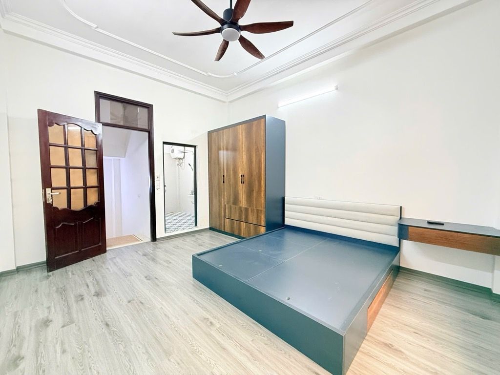 THỤY KHUÊ - TÂY HỒ- HIẾM - DÂN XÂY - 2 THOÁNG - GIÁ TỐT - NGÕ THÔNG HỒ TÂY