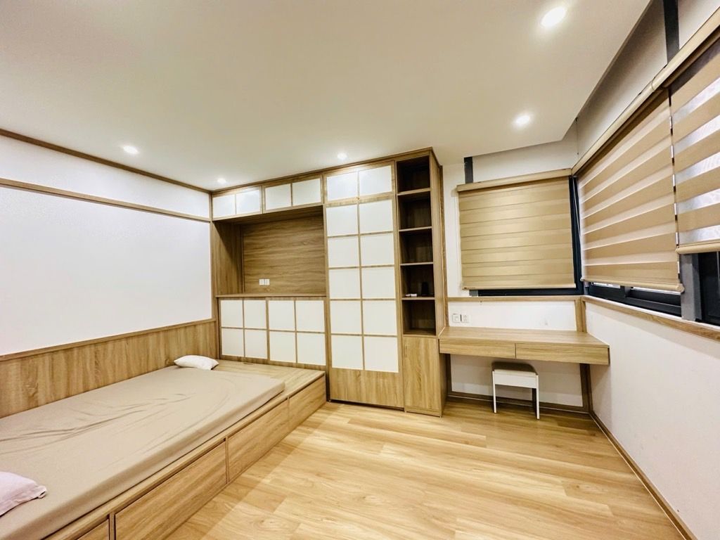 TRUNG TÂM PHỐ CỔ LONG BIÊN - 20M RA PHỐ NGỌC LÂM - NHÀ 6 TẦNG THANG MÁY - KINH DOANH ONLINE CỰC ĐỈNH- NHỈNH 9 TỶ