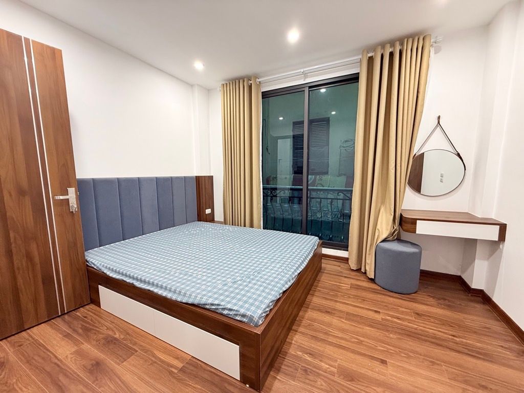 NHÀ ĐỘI CẤN - BA ĐÌNH GIÁP RANH TÂY HỒ - CẦU GIẤY 32M 6 TẦNG MỚI KOONG  NHÀ ĐẸP Ở NGAY - LÔ GÓC - 2 NHÀ RA PHỐ - TẶNG FULL NỘI THẤT