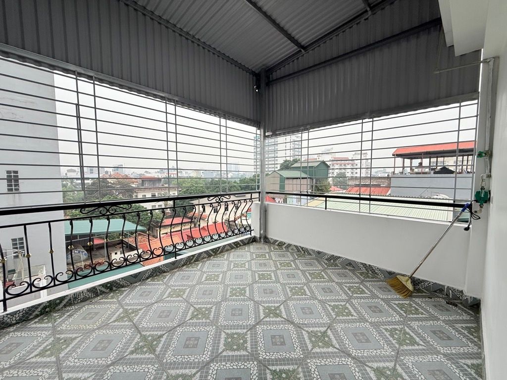 NHÀ ĐỘI CẤN - BA ĐÌNH GIÁP RANH TÂY HỒ - CẦU GIẤY 32M 6 TẦNG MỚI KOONG  NHÀ ĐẸP Ở NGAY - LÔ GÓC - 2 NHÀ RA PHỐ - TẶNG FULL NỘI THẤT