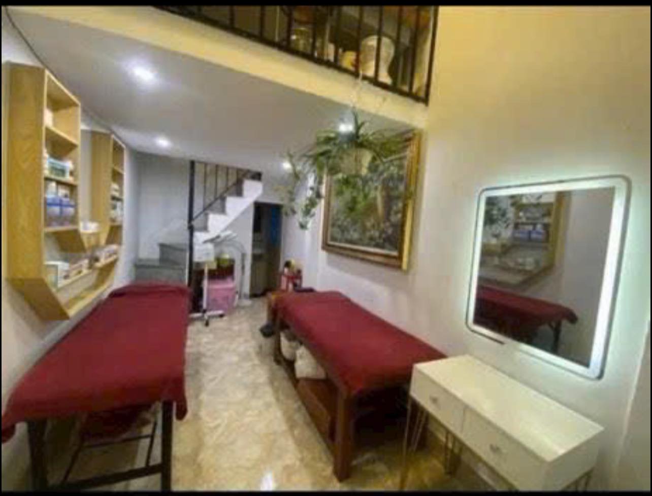 THUỴ KHUÊ - TÂY HỒ GIÁP RANH BA ĐÌNH - CẦU GIẤY - NHỎ XINH - TẦM TIỀN - KINH DOANH TỐT - 5 TỶ 2 