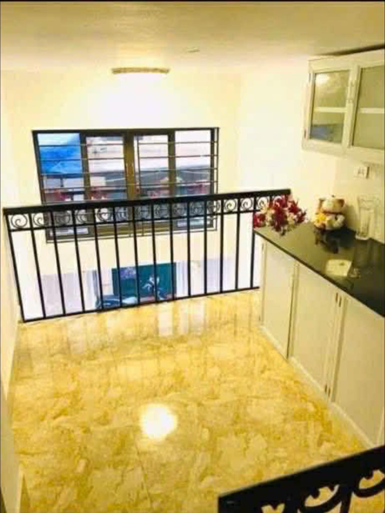 THUỴ KHUÊ - TÂY HỒ GIÁP RANH BA ĐÌNH - CẦU GIẤY - NHỎ XINH - TẦM TIỀN - KINH DOANH TỐT - 5 TỶ 2 