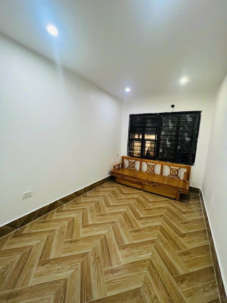 THUỴ KHUÊ - TÂY HỒ GIÁP RANH BA ĐÌNH - CẦU GIẤY - NHỎ XINH - TẦM TIỀN - KINH DOANH TỐT - 5 TỶ 2 